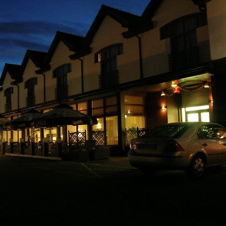 Hotel Sens Mierzyn  Exteriör bild