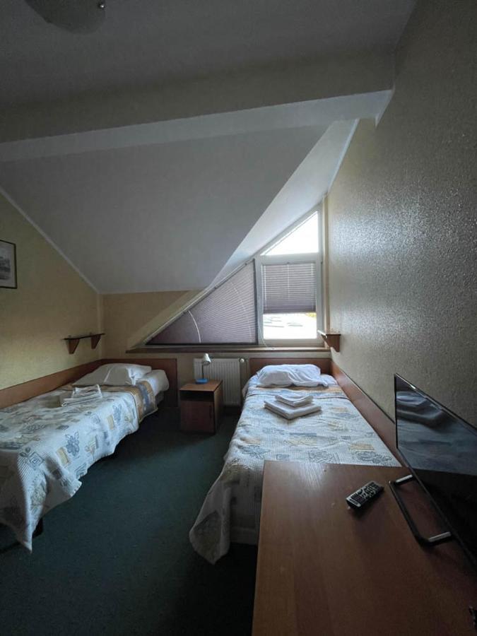 Hotel Sens Mierzyn  Exteriör bild